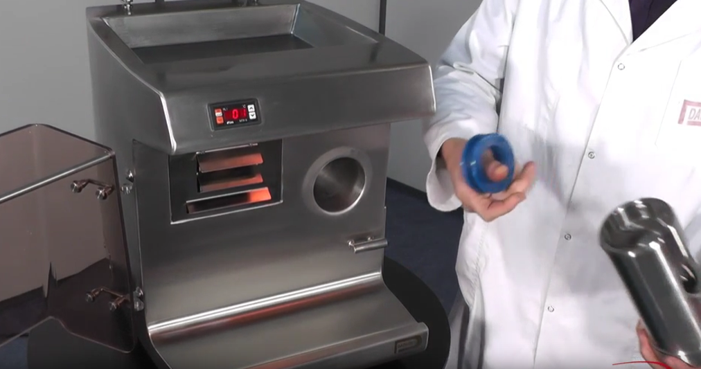 Hachoir Réfrigéré avec Portionneur et Vitrine 300 kg/h —Setna Dadaux