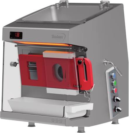Hachoir réfrigéré professionnel Setna Dadaux 300kg/h avec vitrine portionneur inox

